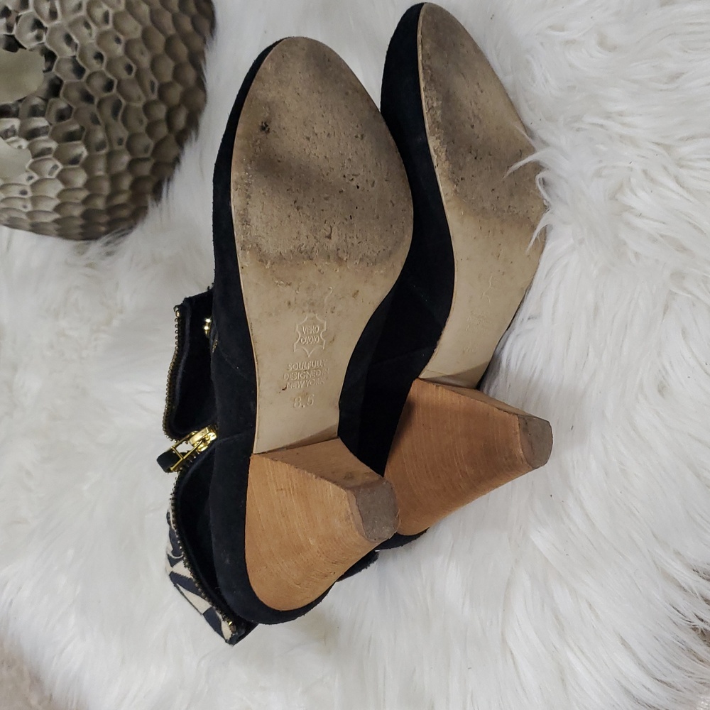 Matt Bernson Black Suede Fold Over Ankle Booties Boots Sz 8.5 - Picture 2 of 16